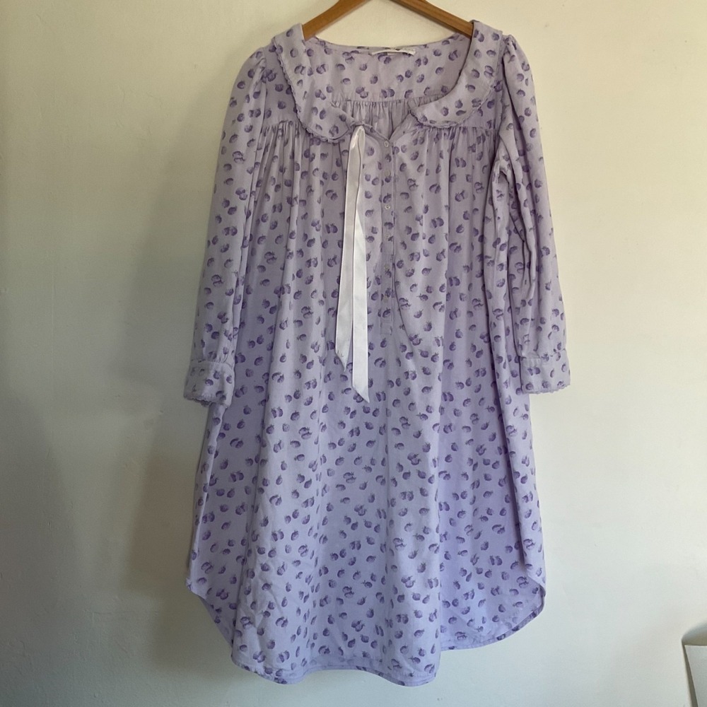Eileen West Vtg 1991 Floral Long Sleeved Purple Lavender Cottagecore Nightgown